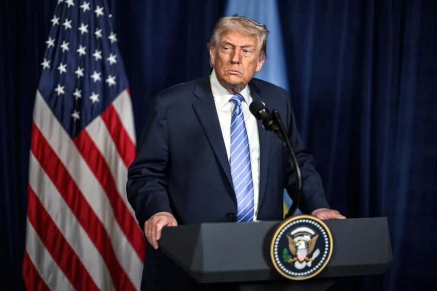 Trump afirma que EE. UU. mantiene el control del estrecho de Ormuz y advierte a Irán